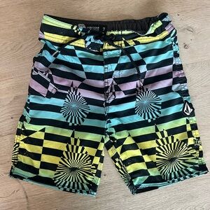 Volcom Boys Trunks Swimshorts Boardshorts Size 7